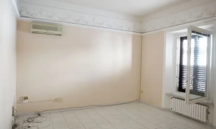 Rexer-Cecina-Prestigioso-appartamento-per-ufficiostudio-in-centro-a-Cecina-LI-Altro