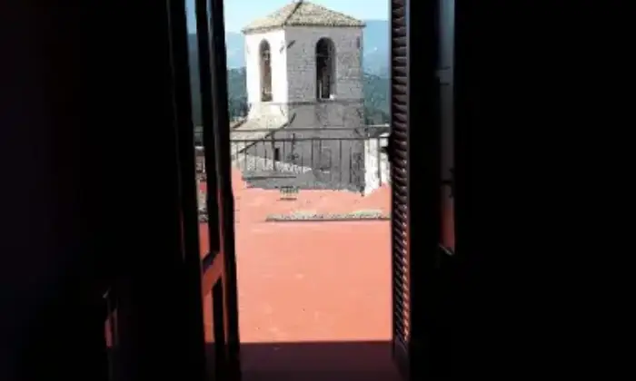 Rexer-Monteleone-di-Spoleto-Appartamento-su-due-piani-in-piazza-del-Plebiscito-Altro