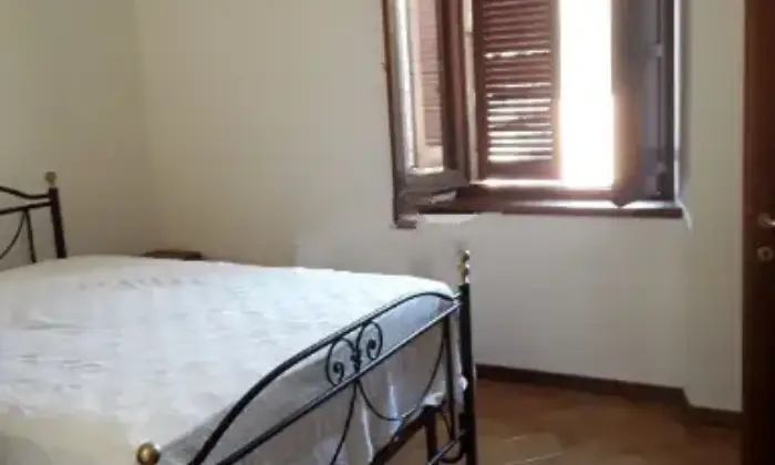 Rexer-Monteleone-di-Spoleto-Appartamento-su-due-piani-in-piazza-del-Plebiscito-Altro