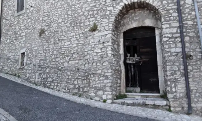 Rexer-Monteleone-di-Spoleto-Appartamento-su-due-piani-in-piazza-del-Plebiscito-Altro