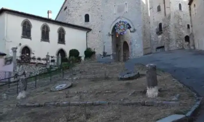 Rexer-Monteleone-di-Spoleto-Appartamento-su-due-piani-in-piazza-del-Plebiscito-Terrazzo