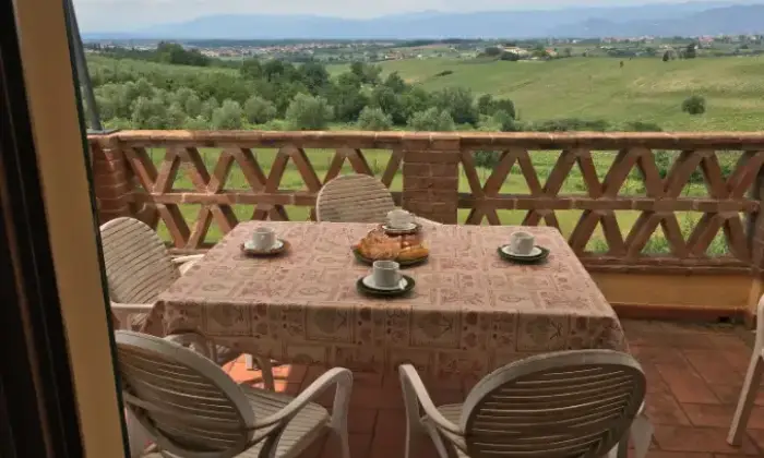 Rexer-Cerreto-Guidi-Casalecascina-in-vendita-in-via-Gugnani-a-Cerreto-Guidi-Terrazzo