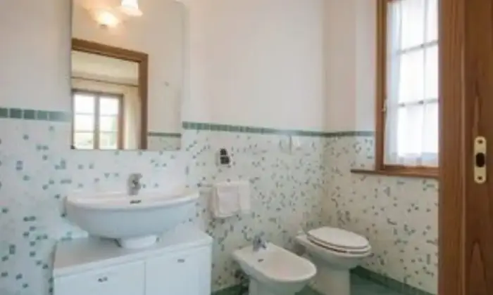 Rexer-Cerreto-Guidi-Casalecascina-in-vendita-in-via-Gugnani-a-Cerreto-Guidi-Bagno
