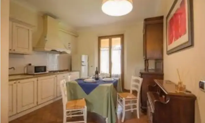 Rexer-Cerreto-Guidi-Casalecascina-in-vendita-in-via-Gugnani-a-Cerreto-Guidi-Cucina