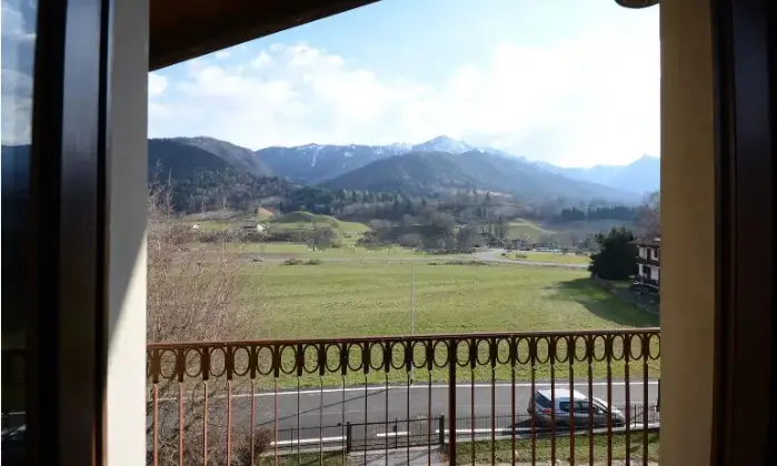 Rexer-Clusone-Attico-in-vendita-in-via-Sales-a-Clusone-Terrazzo
