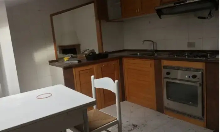 Rexer-Orsogna-Attico-in-vendita-in-via-San-Margherita-Piana-ad-Orsogna-Cucina