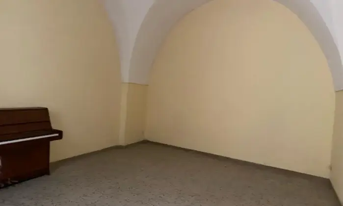 Rexer-Gravina-in-Puglia-LOCALE-COMMERCIALE-PIANO-TERRA-Altro
