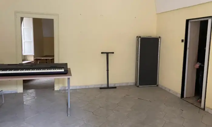 Rexer-Gravina-in-Puglia-LOCALE-COMMERCIALE-PIANO-TERRA-Altro