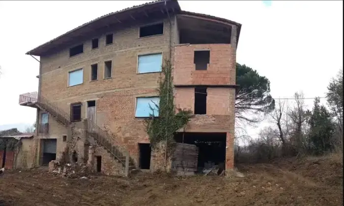 Rexer-Citt-della-Pieve-Rustico-e-terreno-a-Citt-della-Pieve-PG-Giardino