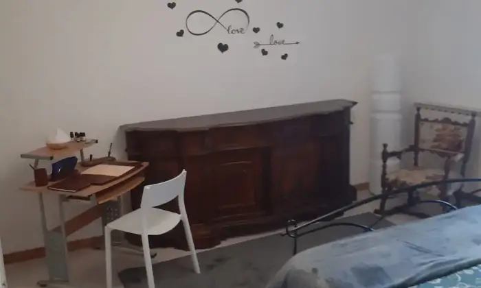 Rexer-Beverino-Trilocale-in-vendita-a-Beverino-Libero-da-subito-CameraDaLetto