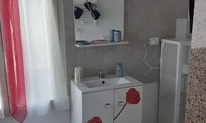 Rexer-Beverino-Trilocale-in-vendita-a-Beverino-Libero-da-subito-Bagno