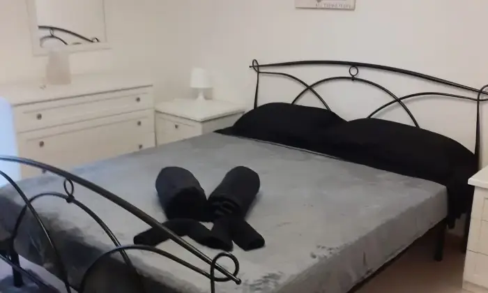 Rexer-Beverino-Trilocale-in-vendita-a-Beverino-Libero-da-subito-CameraDaLetto