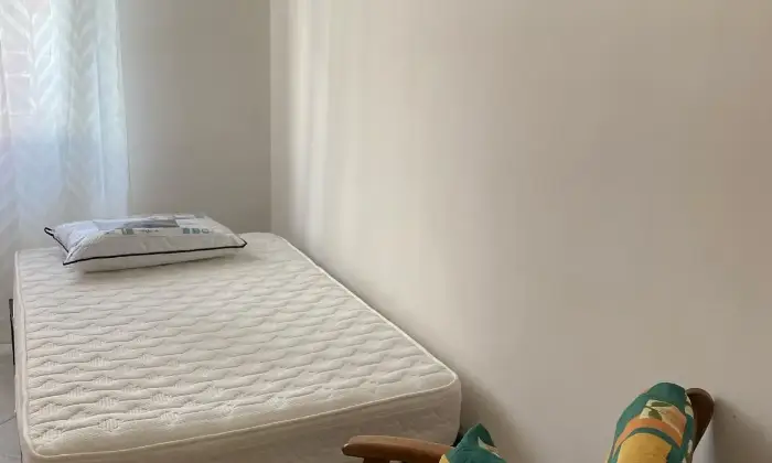 Rexer-Napoli-Affittasi-stanze-a-studentesse-CameraDaLetto