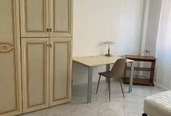 Rexer-Napoli-Affittasi-stanze-a-studentesse-CameraDaLetto