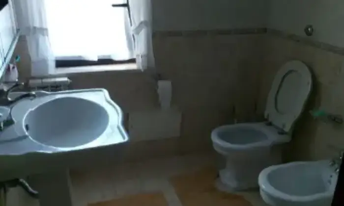 Rexer-Sparanise-Appartamento-in-vendita-in-via-Torretta-a-Sparanise-Bagno
