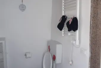Rexer-Beverino-Intero-stabile-in-vendita-in-via-Piano-a-Beverino-Bagno