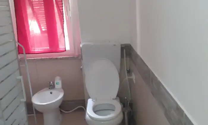 Rexer-Beverino-Intero-stabile-in-vendita-in-via-Piano-a-Beverino-Bagno