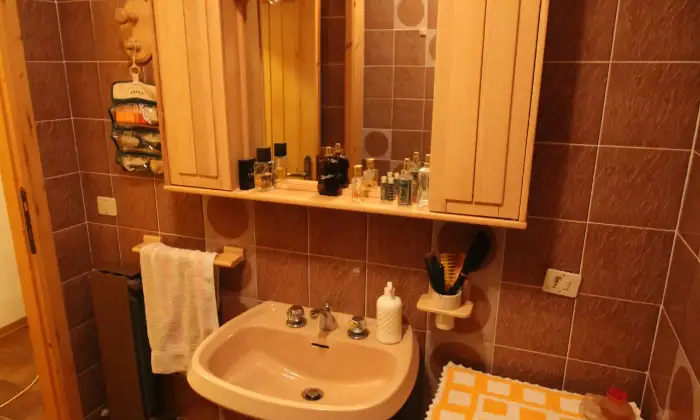 Rexer-Fiumalbo-Quadrilocale-in-vendita-Bagno