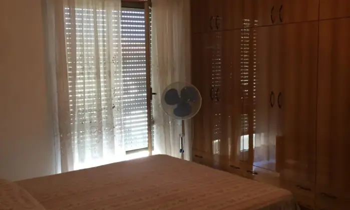 Rexer-Cropani-Appartamento-in-palazzina-da-piani-con-unit-CAMERA-DA-LETTO