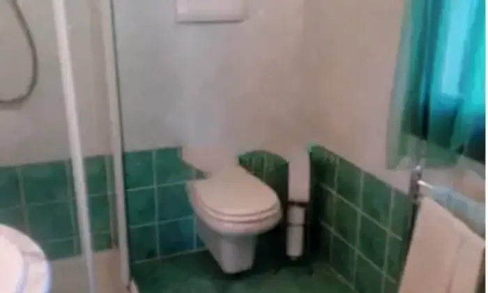 Rexer-San-Teodoro-Villa-in-vendita-in-via-Petrarca-Bagno