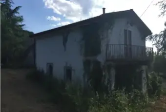 Rexer-Pietramelara-Casalecascina-in-vendita-in-via-Campania-Giardino