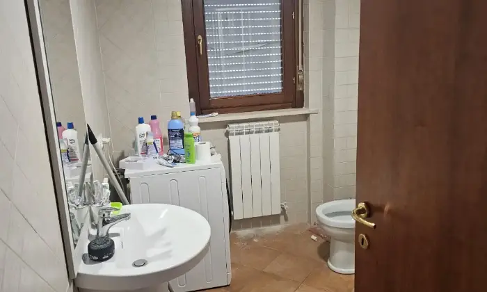 Rexer-Collazzone-Appartamento-in-Frazione-di-Collepepe-PG-Via-del-Molinello-Bagno
