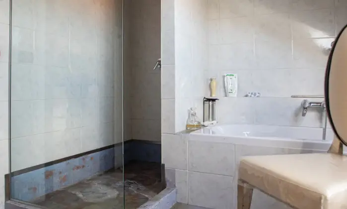 Rexer-Asti-Vendesi-Appartamento-via-Giuseppe-Maria-Bonzanigo-Bagno