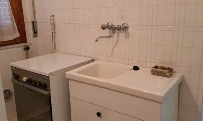 Rexer-Pisticci-Immobile-in-vendita-in-via-Principessa-di-Piemonte-a-Pisticci-Bagno