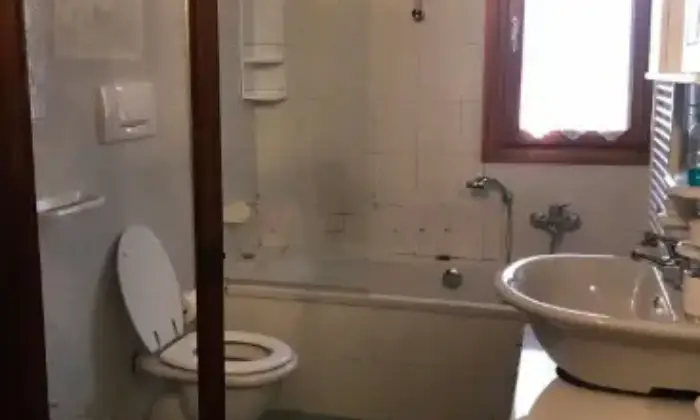 Rexer-Darfo-Boario-Terme-Trilocale-in-vendita-in-via-Manifattura-V-Olcese-Darfo-Boario-Terme-BS-Bagno