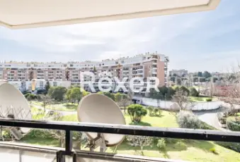 Rexer-ROMA-Via-Renato-Cesarini-Appartamento-mq-con-due-posti-auto-Terrazzo