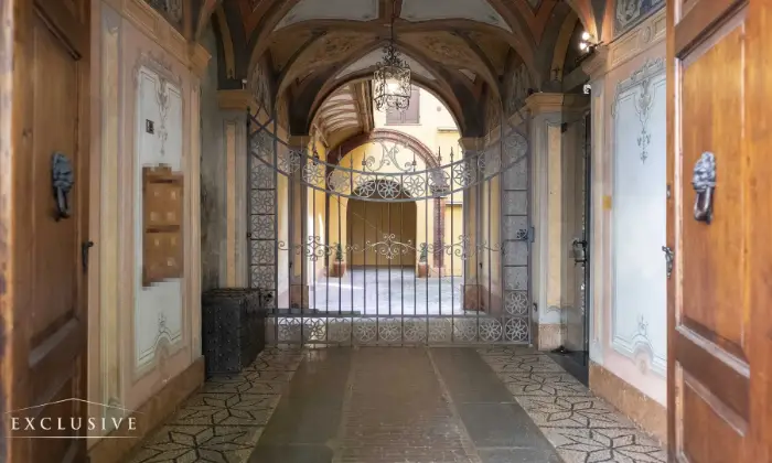 Rexer-MODENA-Palazzo-del-XVI-secolo-nel-centro-storico-di-Modena-Altro
