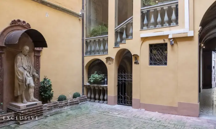 Rexer-MODENA-Palazzo-del-XVI-secolo-nel-centro-storico-di-Modena-Terrazzo