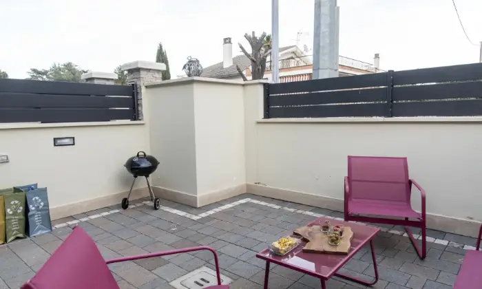Rexer-Ciampino-STUDIO-APARTMENT-con-ZONA-LIVING-e-GIARDINO-PRIVATO-Giardino