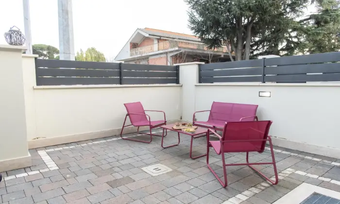 Rexer-Ciampino-STUDIO-APARTMENT-con-ZONA-LIVING-e-GIARDINO-PRIVATO-Giardino