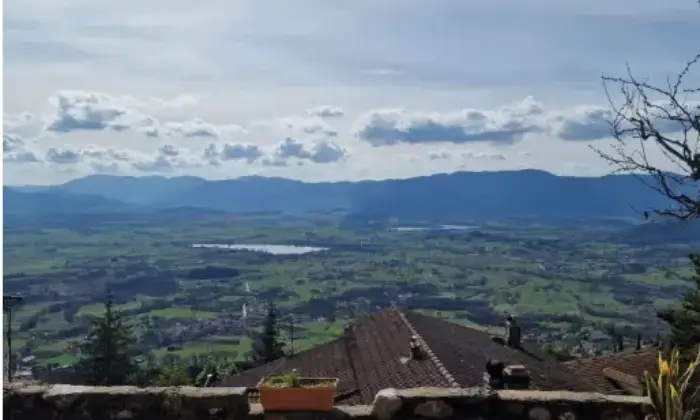 Rexer-Poggio-Bustone-Appartamento-in-vendita-in-via-della-Casetta-a-Poggio-Bustone-Terrazzo
