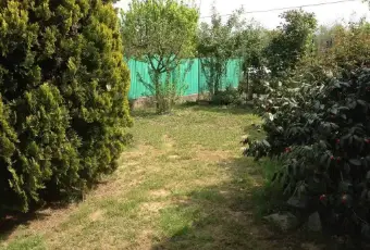Rexer-Alice-Castello-Casa-indipendente-con-giardino-fronteretro-Giardino