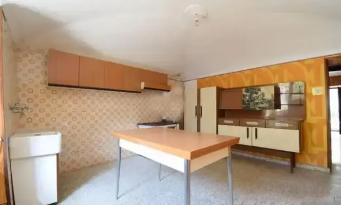Rexer-Montjovet-Vendesi-casa-su-livelli-con-possibilit-creare-unitMONTJOVET-Altro