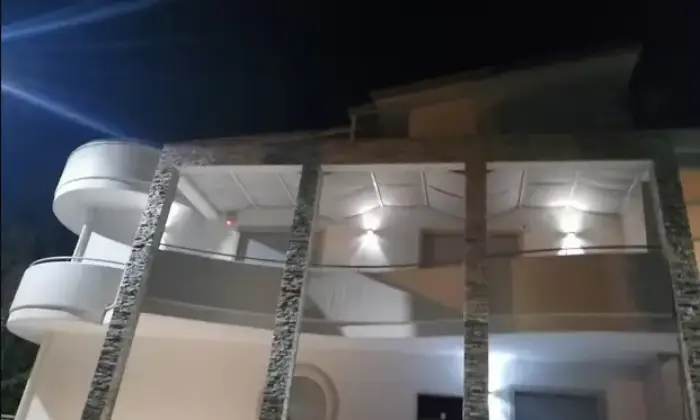 Rexer-Turi-Casa-bifamiliare-in-vendita-in-via-Moles-Da-Girona-Turi-Garage