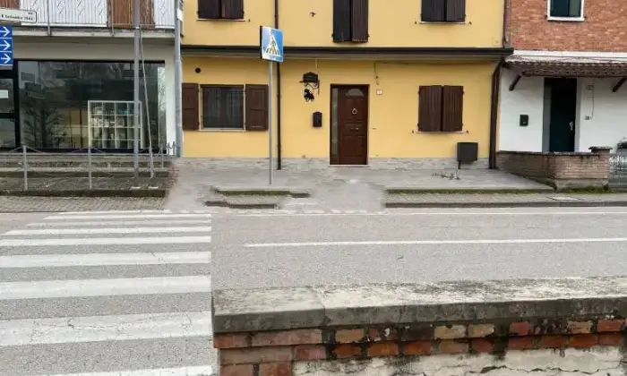 Rexer-Argenta-Villa-unifamiliare-via-Settembre-Filo-Argenta-Garage