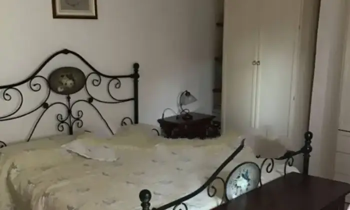 Rexer-Ponte-dellOlio-CasaIndipendente-in-Strada-Provinciale-di-Val-Nure-Ponte-dellOlio-CameraDaLetto