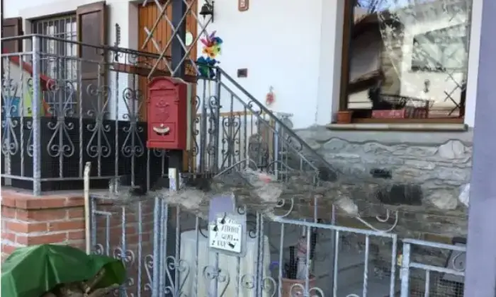 Rexer-Ponte-dellOlio-CasaIndipendente-in-Strada-Provinciale-di-Val-Nure-Ponte-dellOlio-Garage