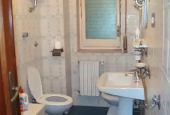 Rexer-Napoli-Vendesi-Appartamento-a-Napoli-NA-Bagno