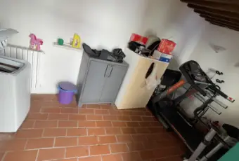 Rexer-Scandicci-TERRATETTO-centro-Scandicci-vani-con-giardino-Altro