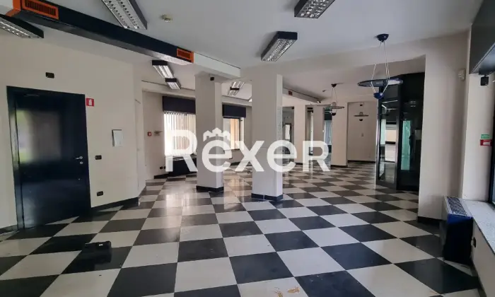 Rexer-CORNAREDO-Ex-filiale-bancaria-con-archivio-e-box-doppio-al-piano-interrato-Altro