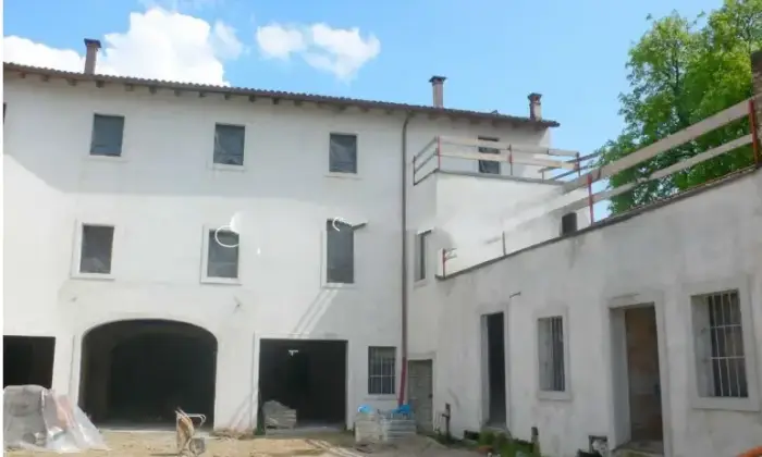 Rexer-Campolongo-Tapogliano-Casalecascina-in-vendita-in-via-XXIV-Maggio-Giardino