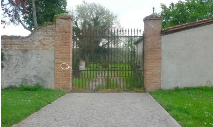 Rexer-Campolongo-Tapogliano-Casalecascina-in-vendita-in-via-XXIV-Maggio-Giardino