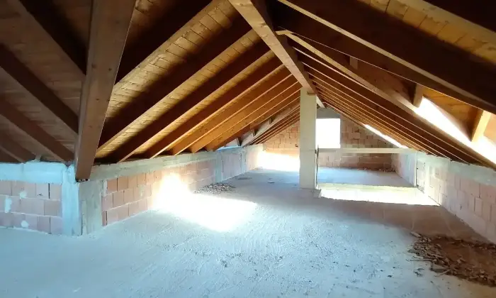 Rexer-Albanella-Rustico-in-costruzione-con-ampio-terreno-panoramico-Altro
