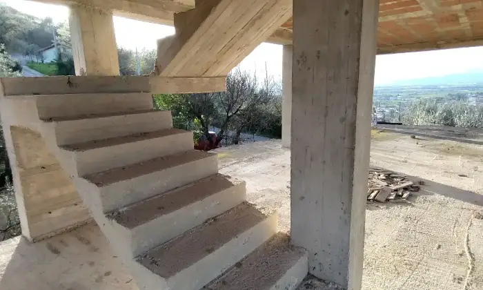 Rexer-Albanella-Rustico-in-costruzione-con-ampio-terreno-panoramico-Altro