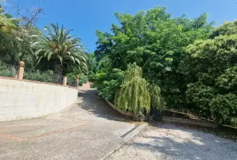 Rexer-Vasto-VILLA-VISTA-MARE-CON-GIARDINO-Terrazzo
