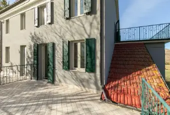 Rexer-Montalto-delle-Marche-Villetta-in-campagna-Giardino